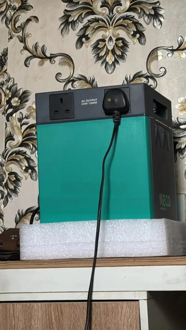 1kwh 300w Meco Solar Generator