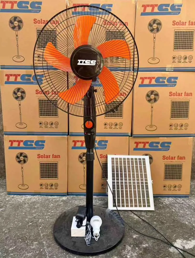 How do I check the battery capacity of a solar fan?